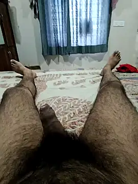 Tall_Hairy_Man 即時 XXX 聊天