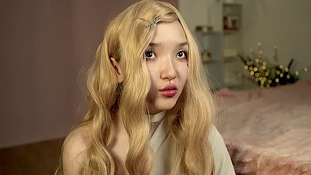 Linhmew Live XXX-chat