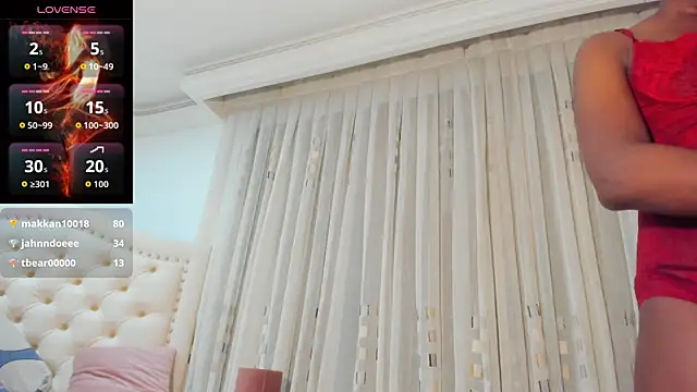Melisa_Ebony 即時 XXX 聊天