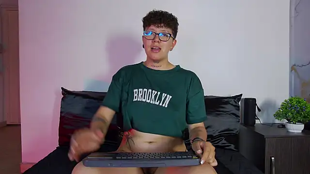 alex_noa Adlı Modelin Canlı XXX Sohbeti