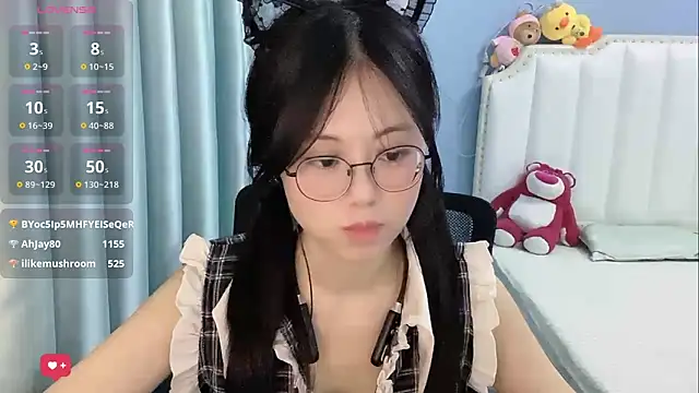 Luna-666 Pertunjukan Webcam