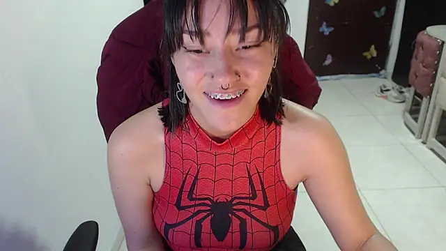 XXX chat uživo modela littleangel1_m
