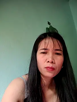 Geelio-playsx24's Live XXX Chat