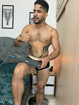 Maximiliano_ford Adlı Modelin Web Kamerası Şovu