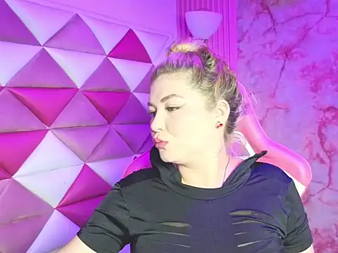 Chatroom XXX en direct de JuliettaRousse69