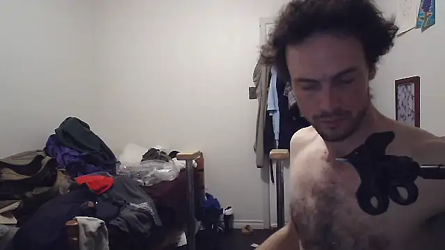 JohnnyMoves Show in webcam