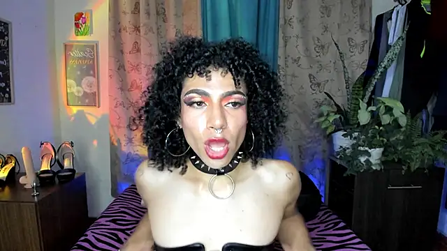 Angel_White25 webkamerás műsora