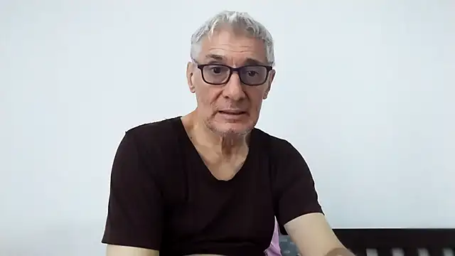 BIGUNCUTHARDCOCK 网络视讯表演