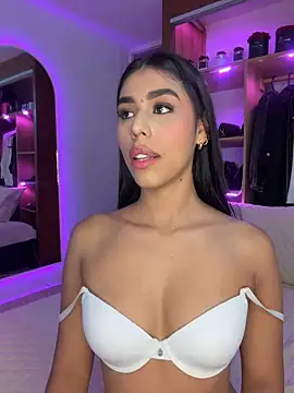 Chat XXX en directo de Rossie_Blooms