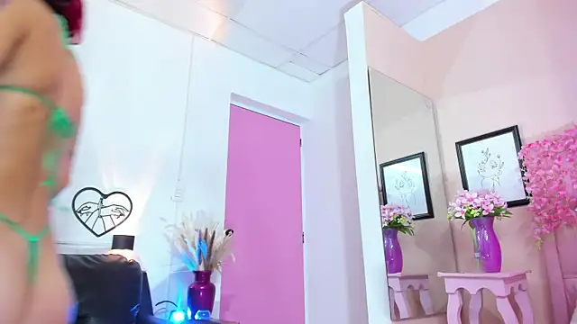 Cherry_Scarlet_のライブXXXチャット