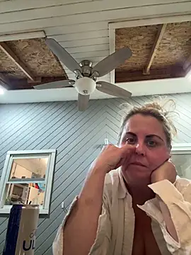 Milfshaker50 Live XXX-chat