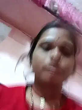 Deepjakolirr Adlı Modelin Canlı XXX Sohbeti