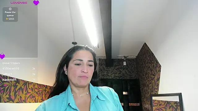 KatteMilf Obrolan Langsung XXX