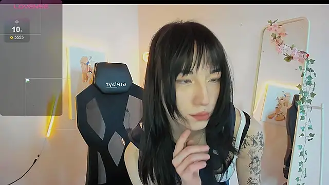 XXX chat uživo modela AliceeinWonderlanddd