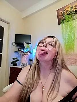 SusieNoreen – Naživo XXX chat
