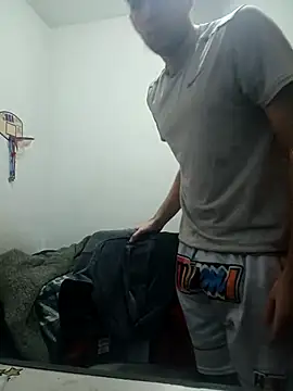 agustinn_r 现场XXX聊天