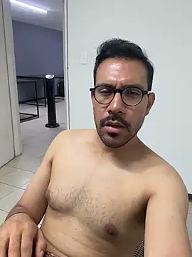 Pokazy przed kamerką – AdrianGarcia89