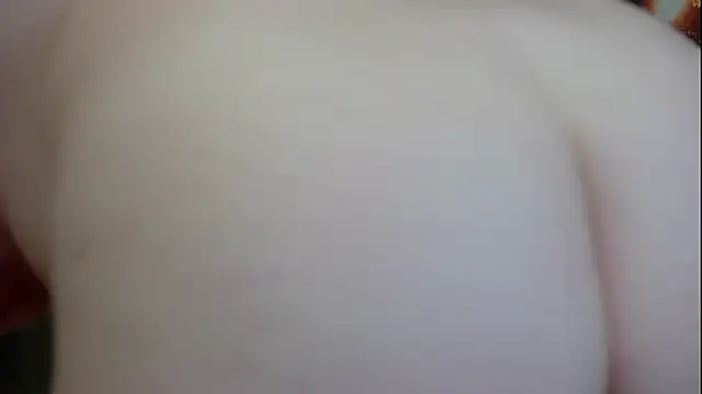 IreneShine_ élő XXX-chatje