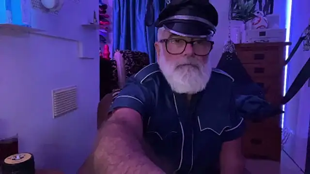 LeatherSdaddy – Naživo XXX chat