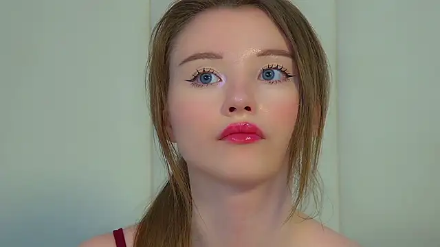 KeiraAsti: онлайн-секс-чат