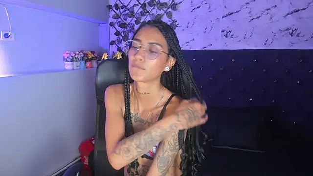 Chat XXX en directo de KarlaSlutSkinny__