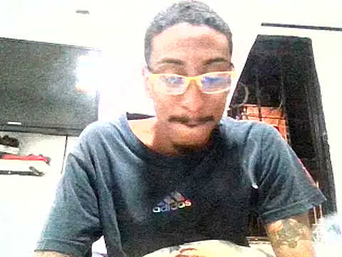 mellow_smoke 即時 XXX 聊天