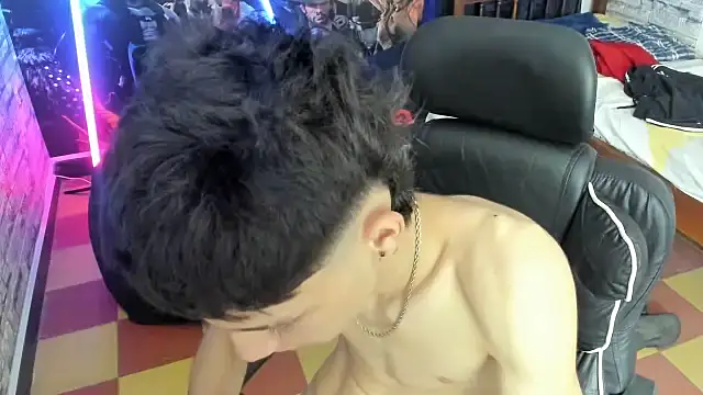 wex_077 Live XXX-chat