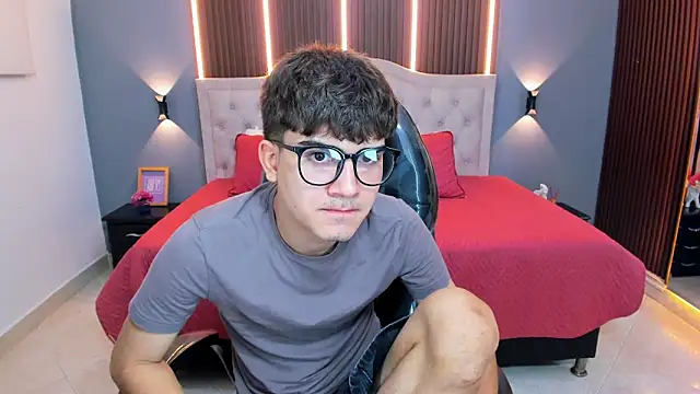 Tommy18__ – Live XXX-chat