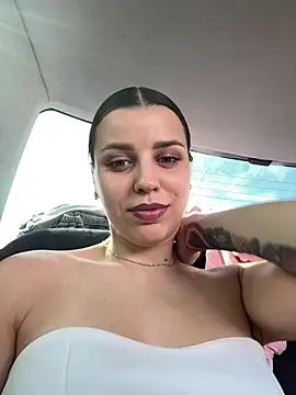 Show de Hottest_Mia na webcam