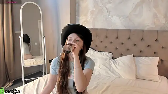 boozekirs_'s Live XXX Chat
