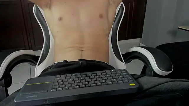 eren_jeager's Webcam Show