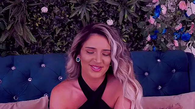 Czat XXX na żywo – CherryMuse_