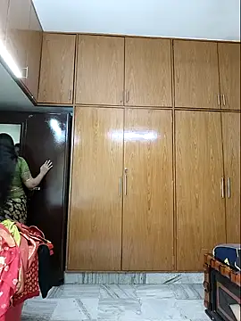 عرض كام yoursana-