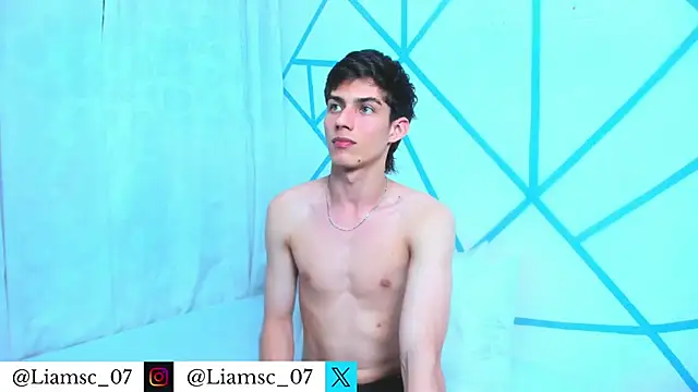 Chat +18 de liam_scott77 ao vivo