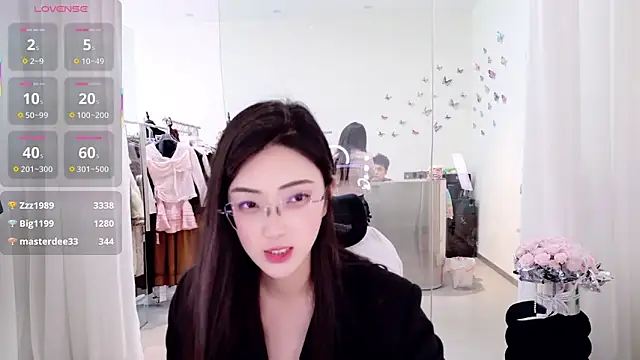 yangyang-777 Webcam Show