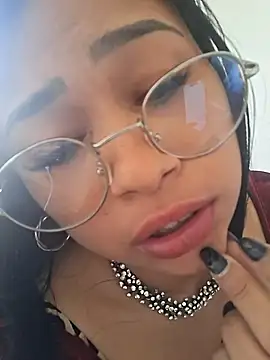 Tigresa23 Chat XXX in diretta