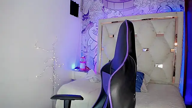 AAA_WHITE Webcamshow