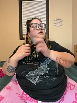 Tillymarie's Webcam Show