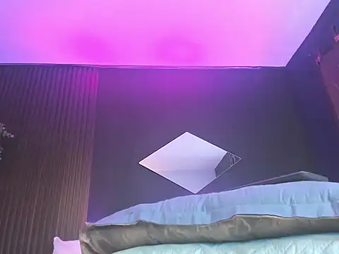 Show modela kyle_jordanx na web-kameri