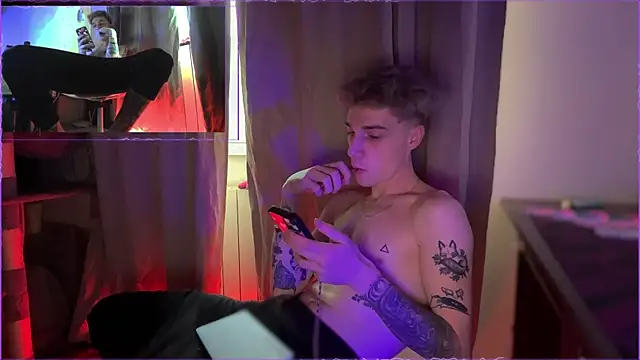 Pokazy przed kamerką – davesinner