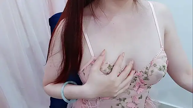 minami-yuiyui's Live XXX Chat
