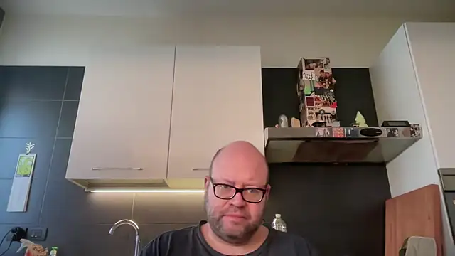 theitalianbear Live XXX-Chat