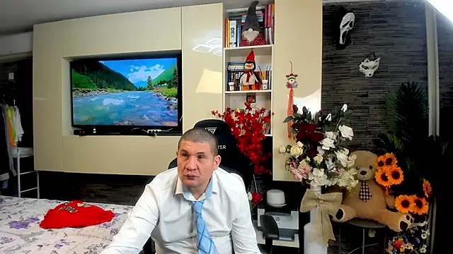 SpartacusDaddy48 Adlı Modelin Canlı XXX Sohbeti
