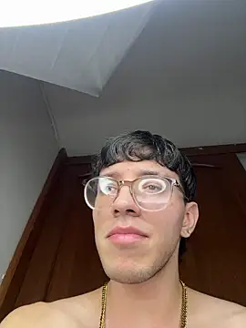 Živý XXX chat ArthurDavies-