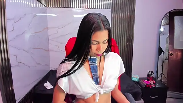 Show modela Ammy_Woodd na web-kameri