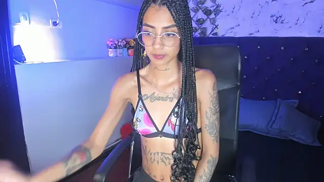 KarlaSlutSkinny__'s Live XXX Chat