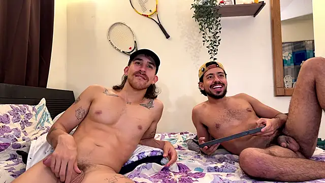 Show modela Aaron_wheel na web-kameri