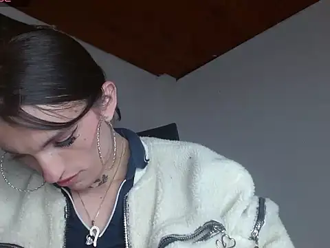 Chatroom XXX en direct de Scarlett_crastrawberry