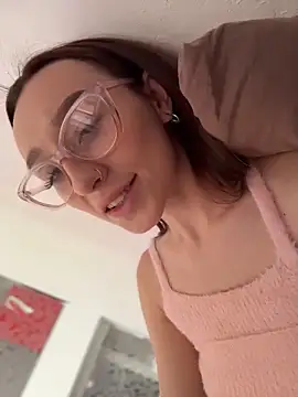 ElizaFi's Live XXX Chat