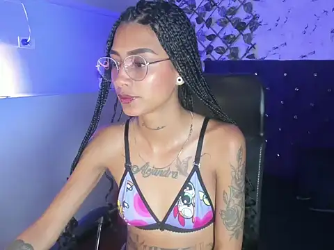 Chat XXX ao vivo de KarlaSlutSkinny__